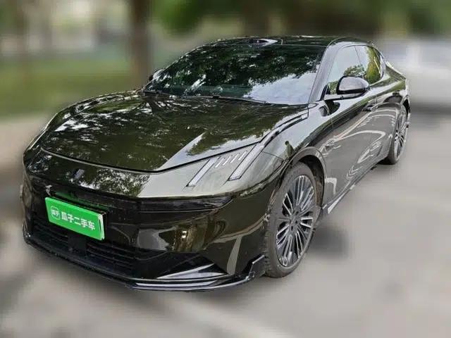 Lynk & Co 10 EM-P 2025 Model 240 All-Wheel Drive Ultra—Sport Edition