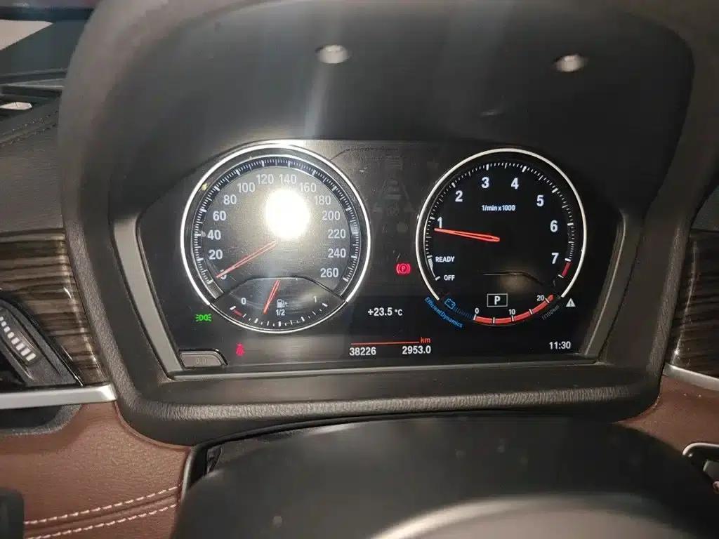 BMW X1 2020 xDrive25Li Premium — миниатюра 12