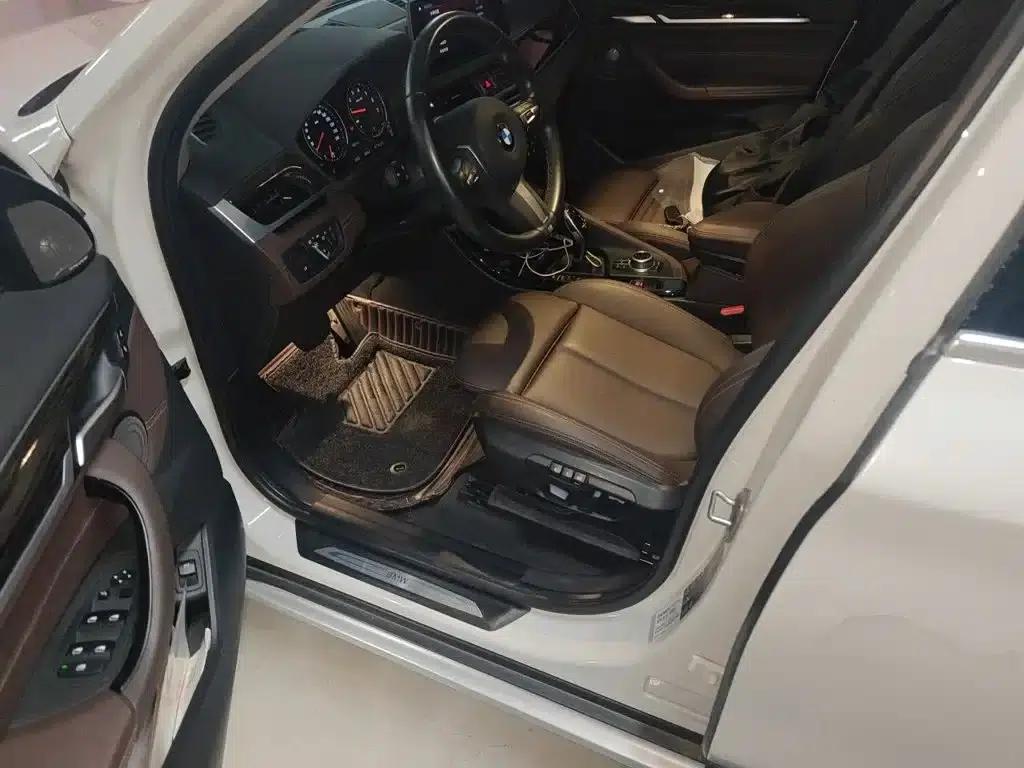 BMW X1 2020 xDrive25Li Premium — миниатюра 17