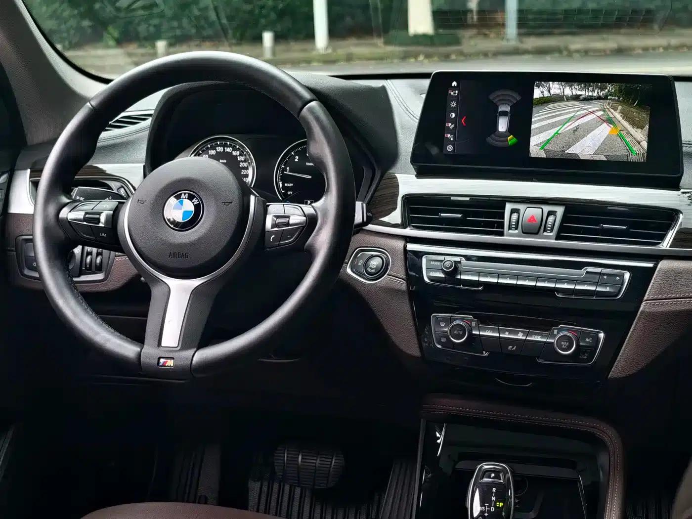 BMW X1 2021 xDrive25Li Premium — миниатюра 6