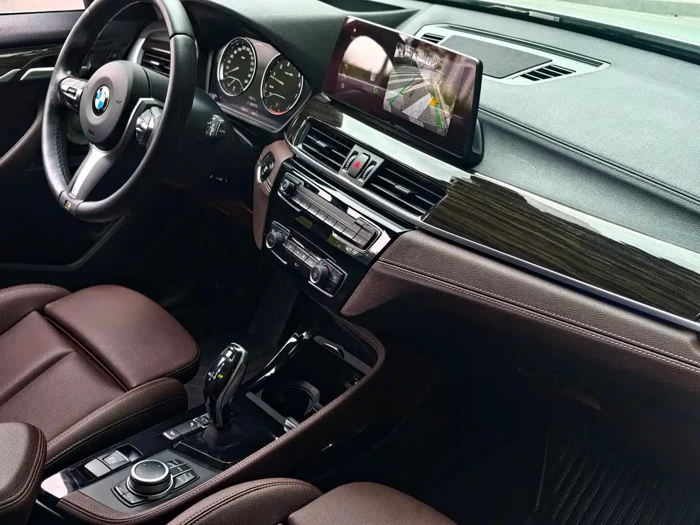 BMW X1 2021 xDrive25Li Premium — миниатюра 7
