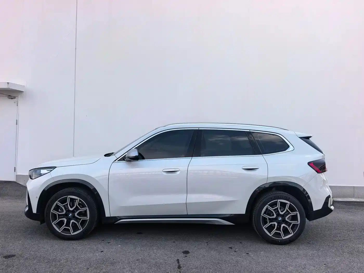 2024 BMW X1 sDrive25Li X Design Package — миниатюра 3