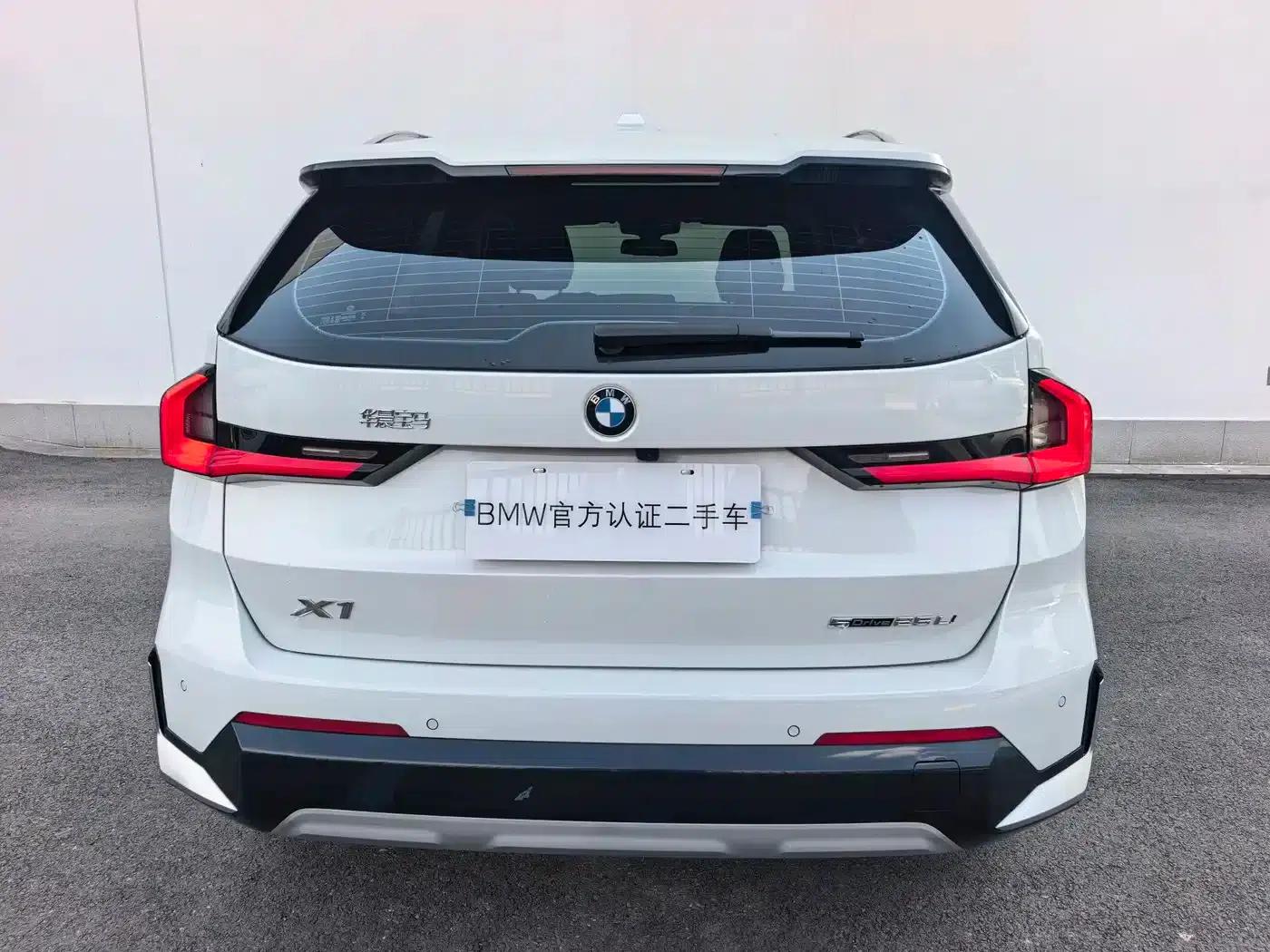 2024 BMW X1 sDrive25Li X Design Package — миниатюра 7