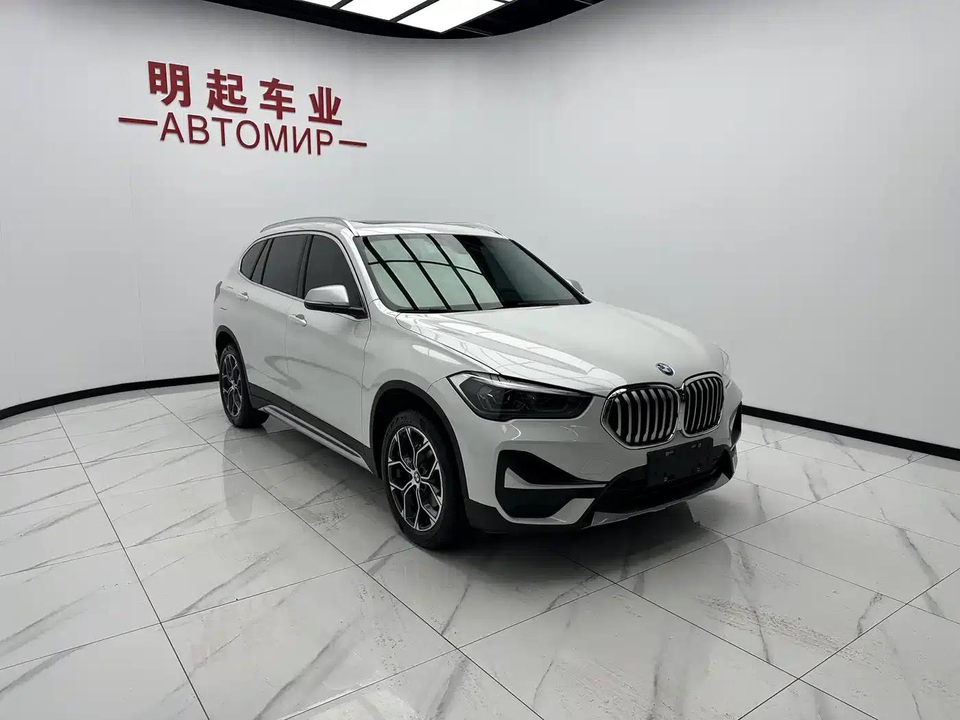 BMW X1 2022 sDrive20Li Fashion Edition — миниатюра 3