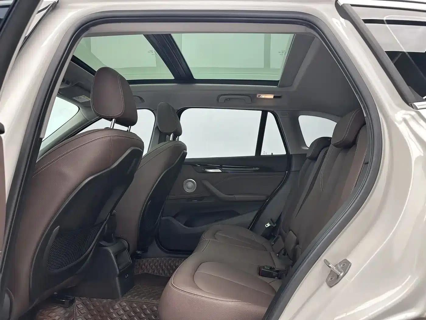 BMW X1 2022 sDrive20Li Fashion Edition — миниатюра 6