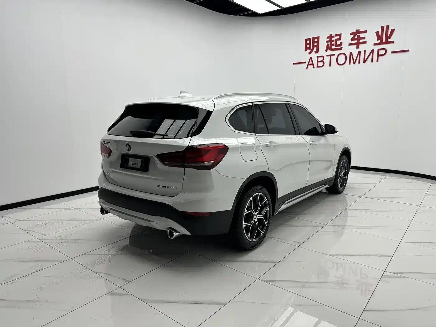 BMW X1 2022 sDrive20Li Fashion Edition — миниатюра 9