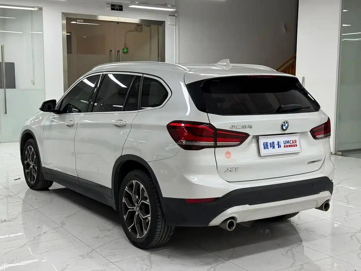 BMW X1 2020 sDrive25Li Leading Edition — миниатюра 4