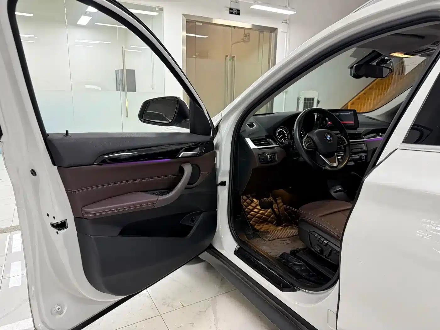 BMW X1 2020 sDrive25Li Leading Edition — миниатюра 8