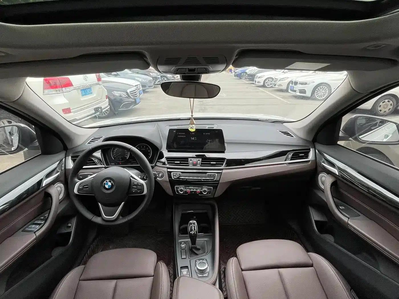 BMW X1 2022 sDrive20Li Fashion Edition — миниатюра 10