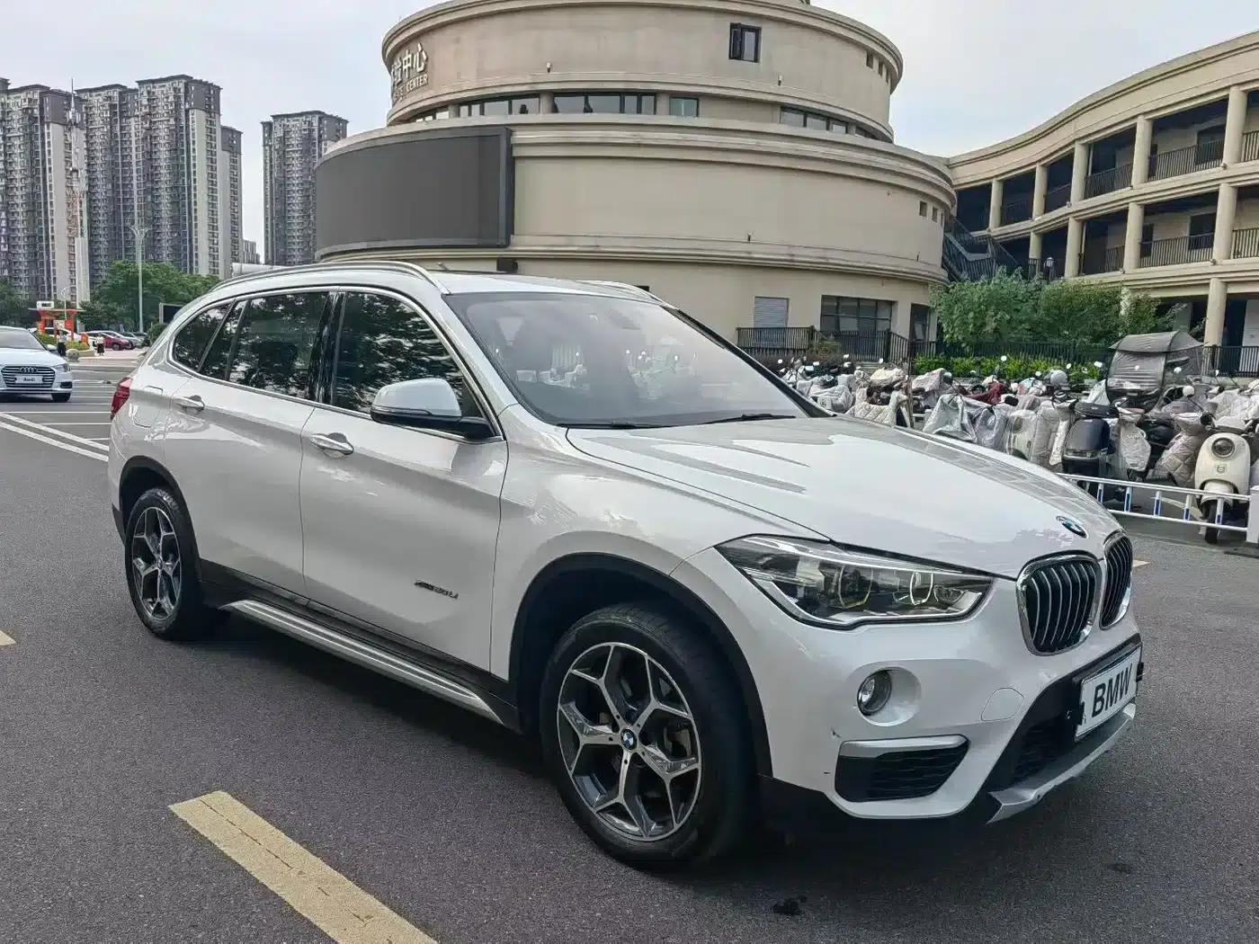 BMW X1 2018 xDrive20Li Premium — миниатюра 3