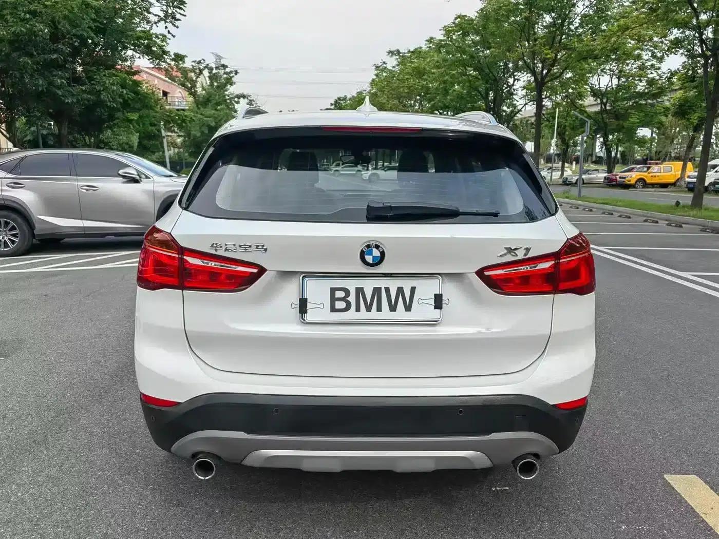 BMW X1 2018 xDrive20Li Premium — миниатюра 8