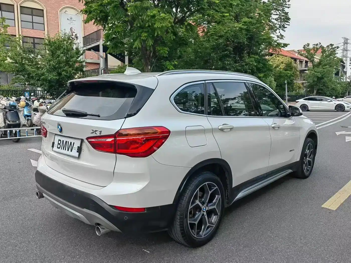 BMW X1 2018 xDrive20Li Premium — миниатюра 9