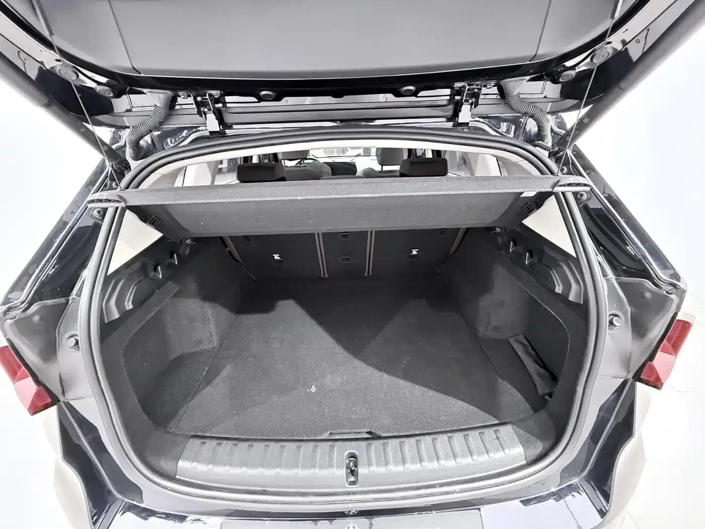 2023 BMW X1 sDrive20Li X Design Package — миниатюра 17