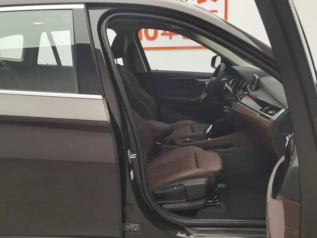 BMW X1 2020 sDrive20Li Fashion Edition — миниатюра 23