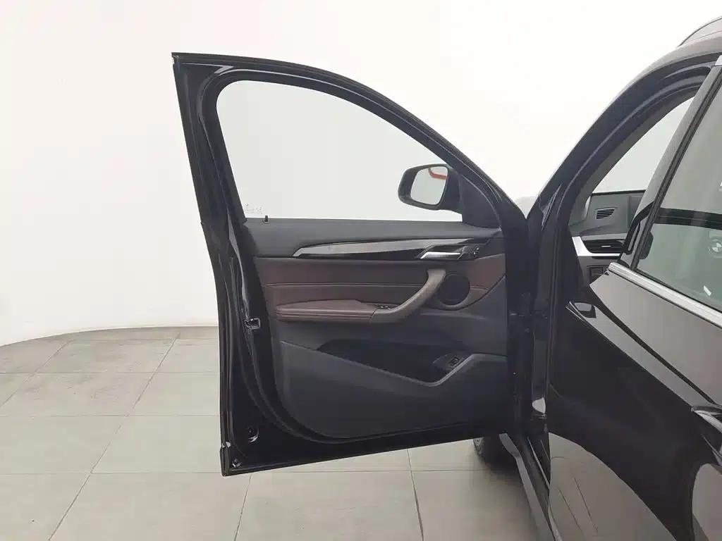 BMW X1 2020 sDrive20Li Fashion Edition — миниатюра 8
