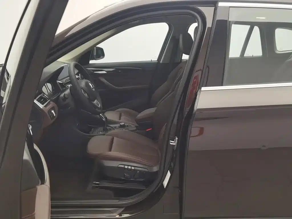 BMW X1 2020 sDrive20Li Fashion Edition — миниатюра 10