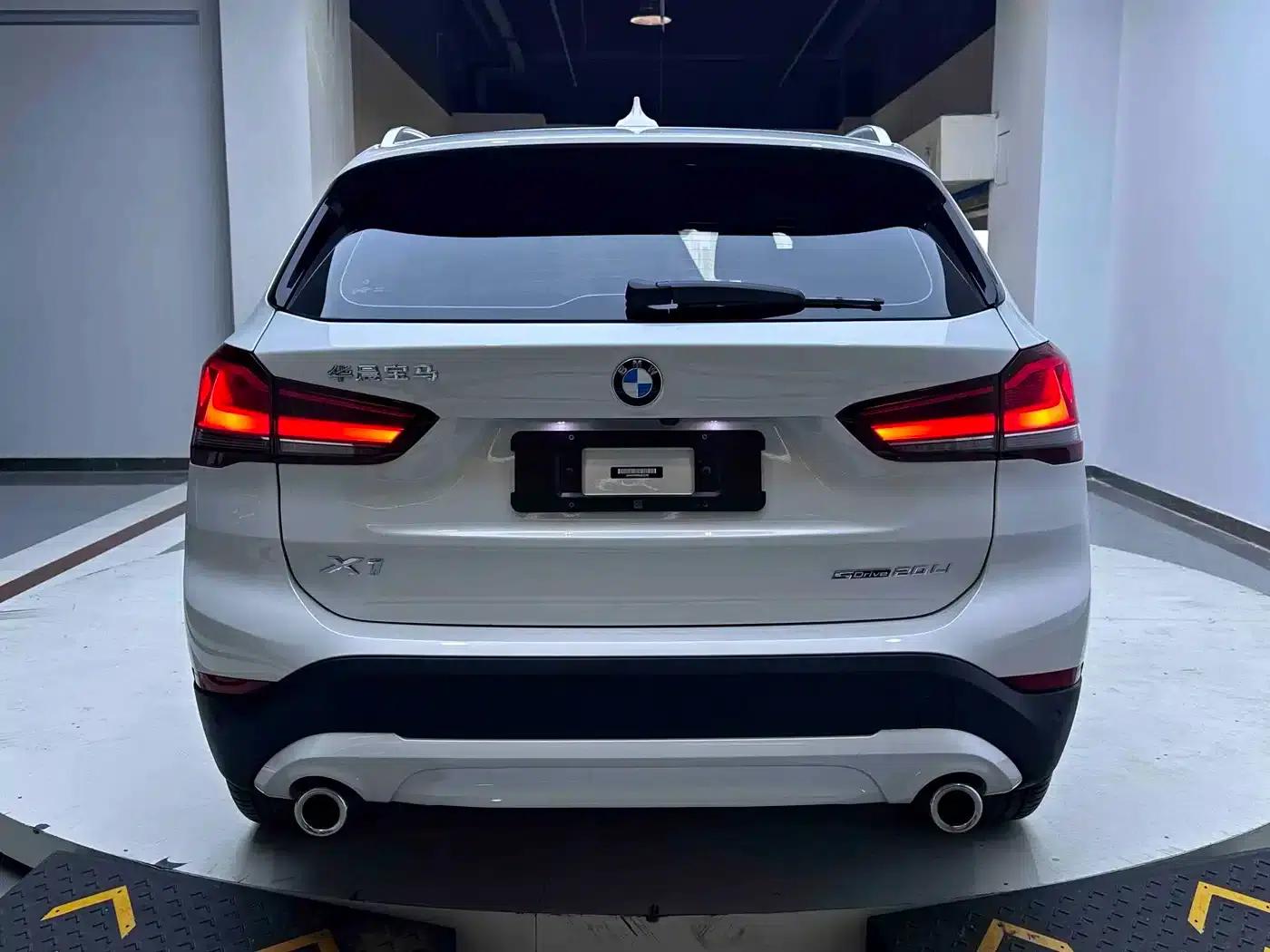 BMW X1 2021 Facelift sDrive20Li Fashion Edition — миниатюра 5
