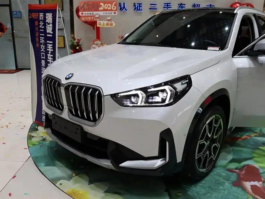 2024 BMW X1 xDrive25Li X Design Package — миниатюра 24