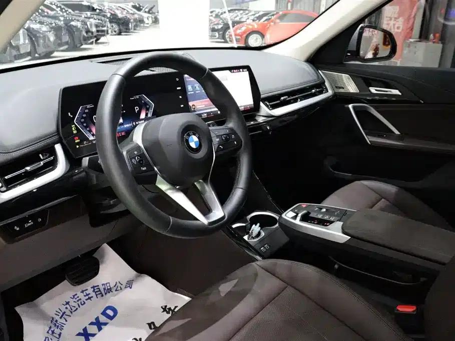 2024 BMW X1 xDrive25Li X Design Package — миниатюра 6