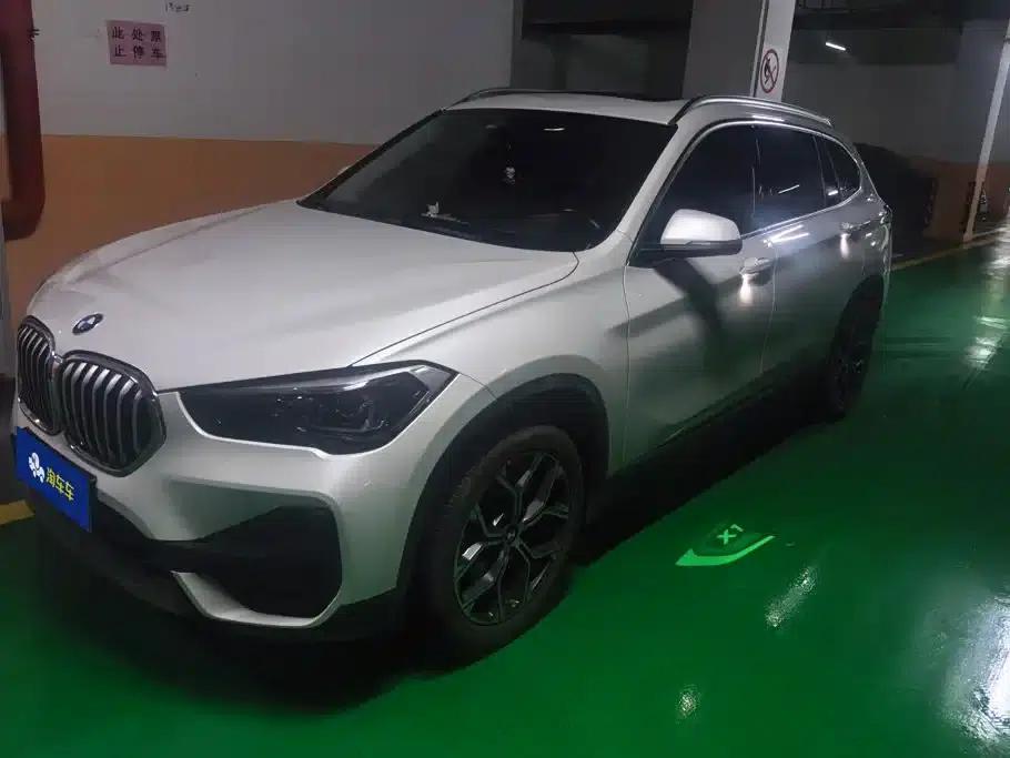 BMW X1 2022 sDrive25Li Leading Edition — миниатюра 1