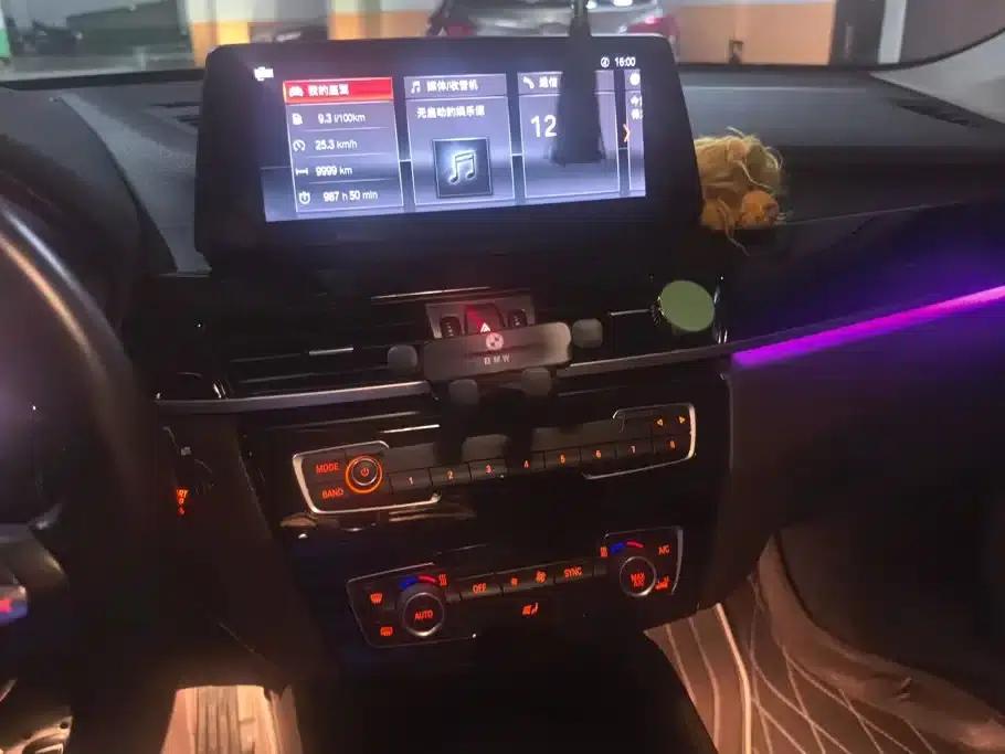 BMW X1 2022 sDrive25Li Leading Edition — миниатюра 13
