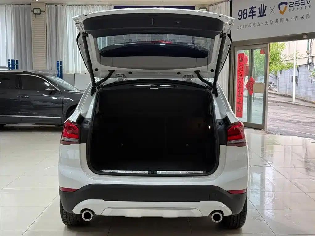 BMW X1 2022 sDrive20Li Fashion Edition — миниатюра 23
