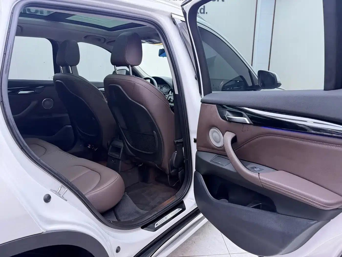 BMW X1 2022 sDrive20Li Premium — миниатюра 21