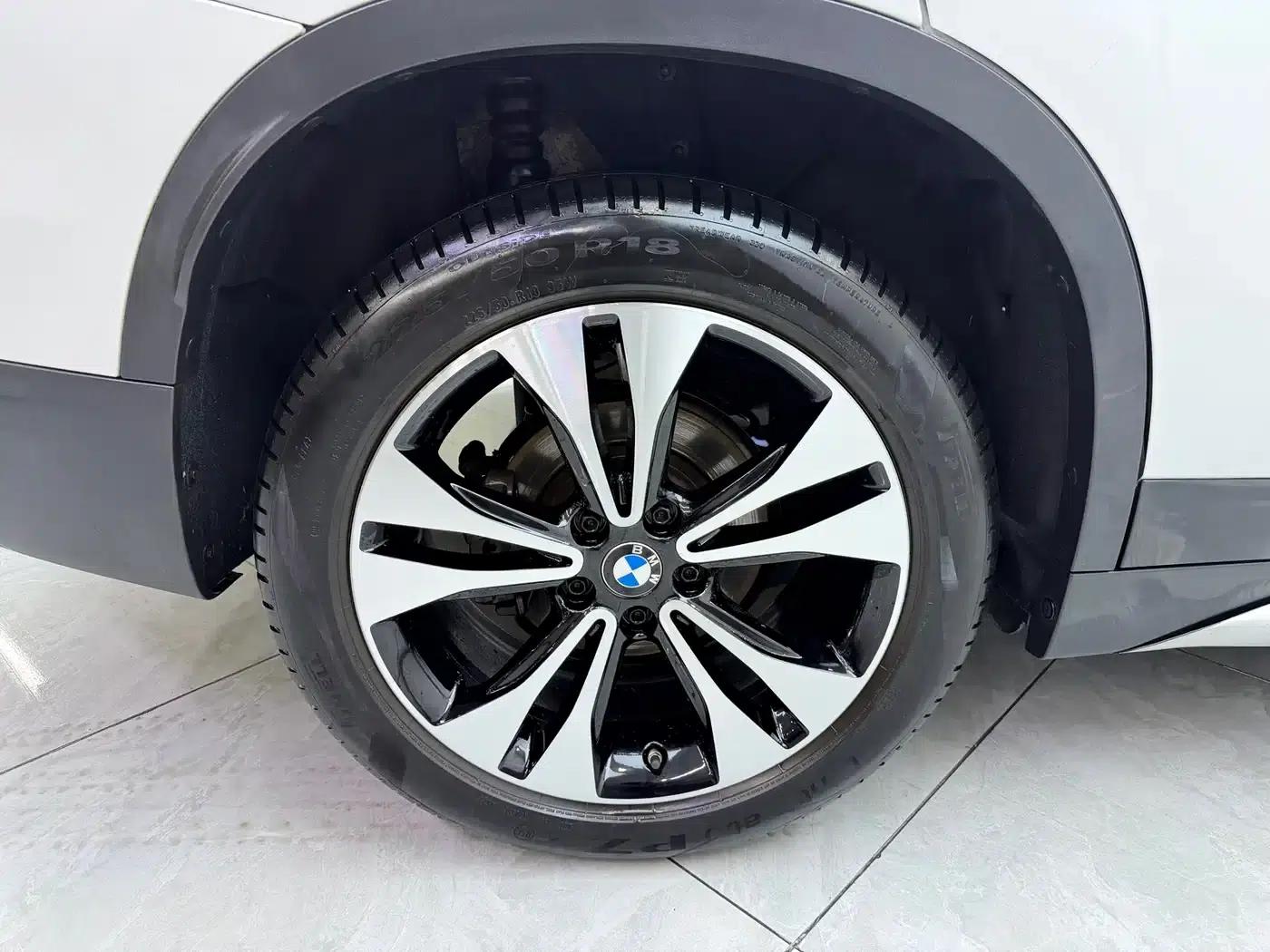 BMW X1 2022 sDrive20Li Premium — миниатюра 23