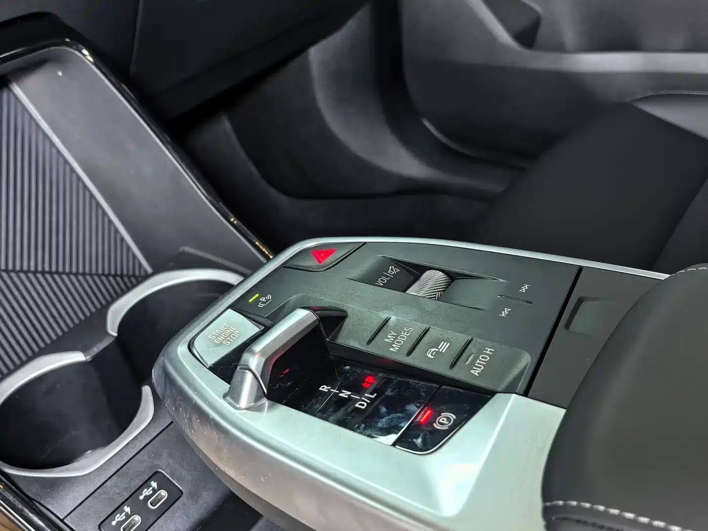 2023 BMW X1 sDrive20Li X Design Package — миниатюра 18