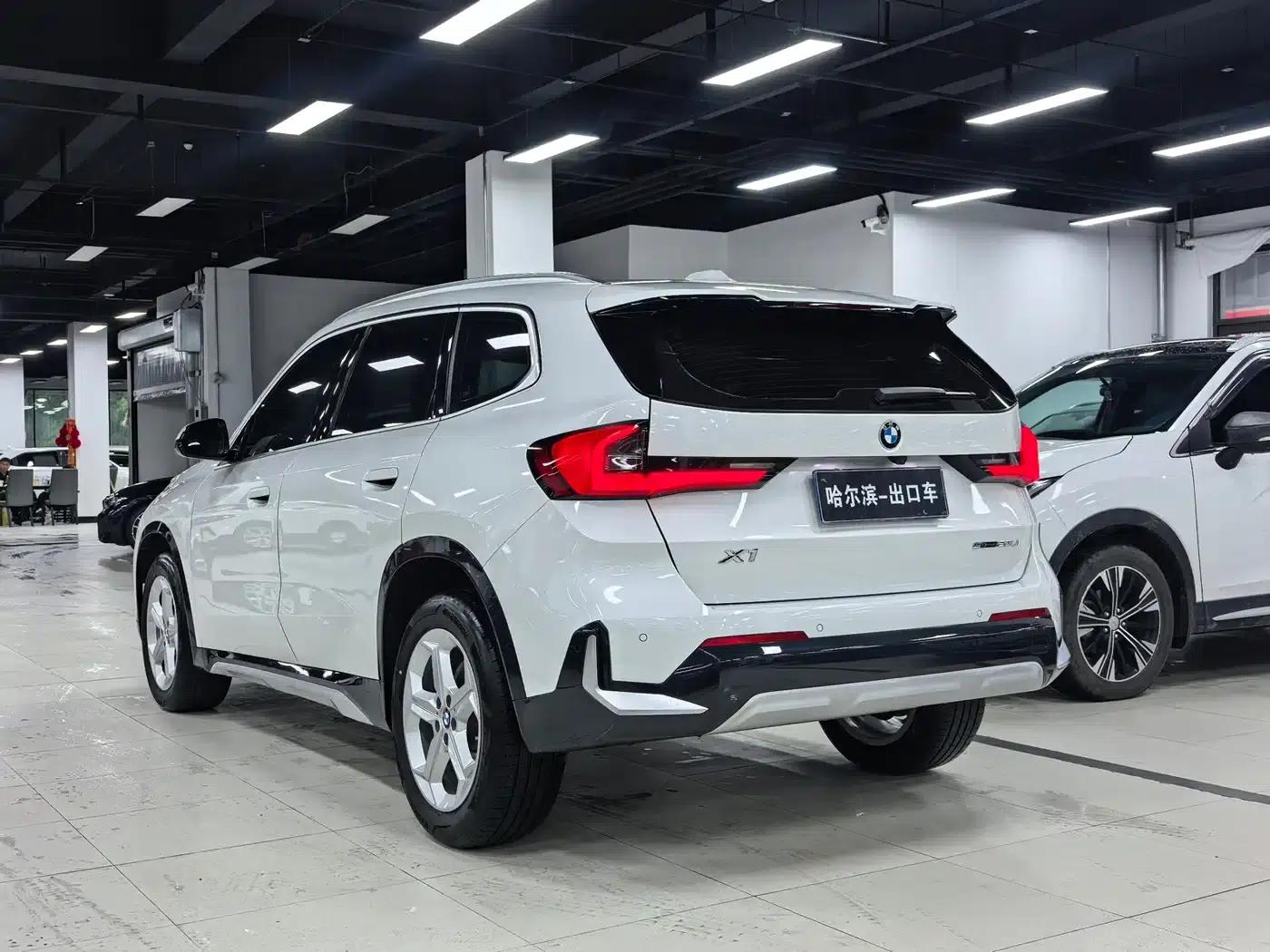2023 BMW X1 sDrive20Li X Design Package — миниатюра 23