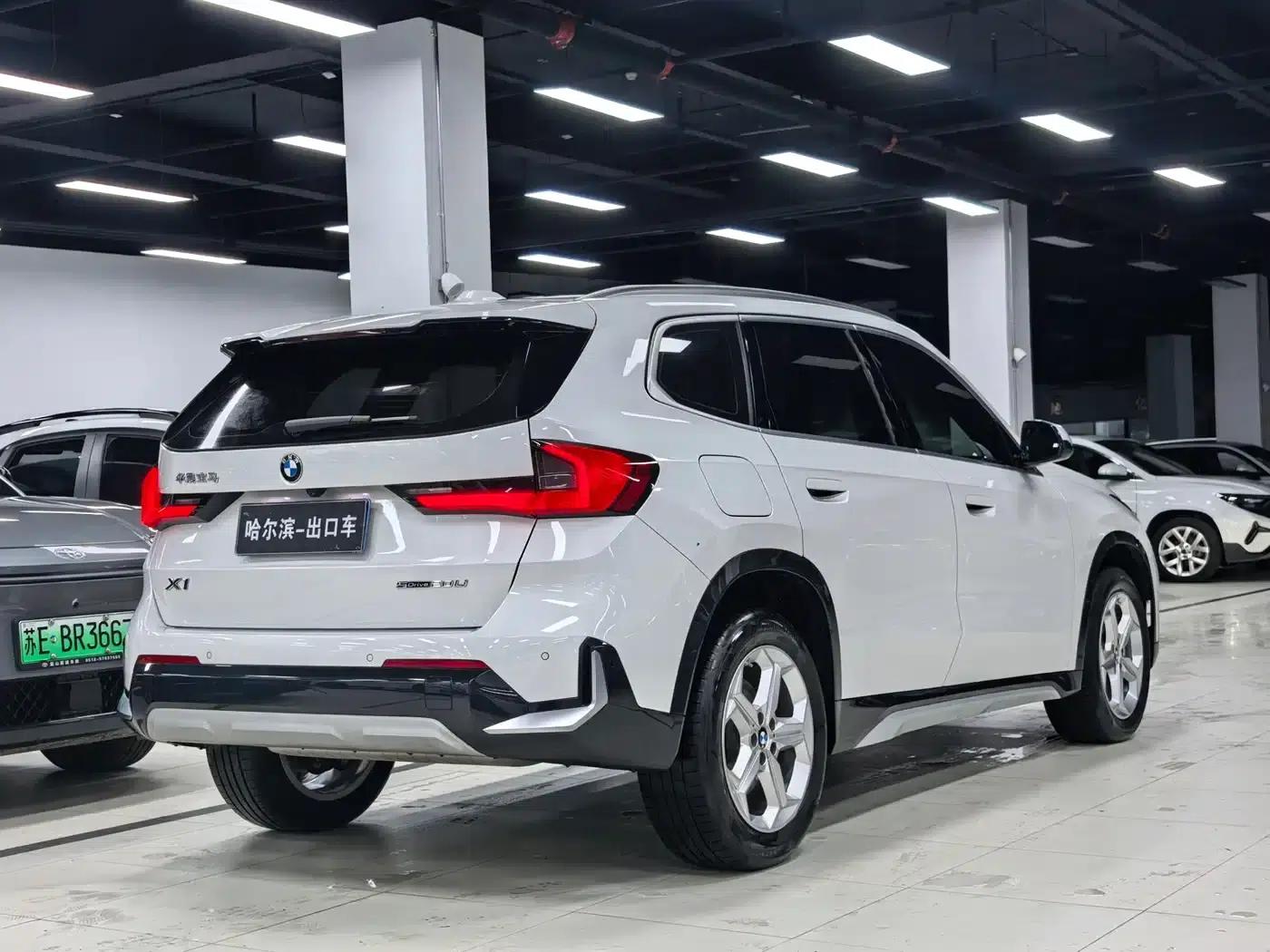 2023 BMW X1 sDrive20Li X Design Package — миниатюра 25