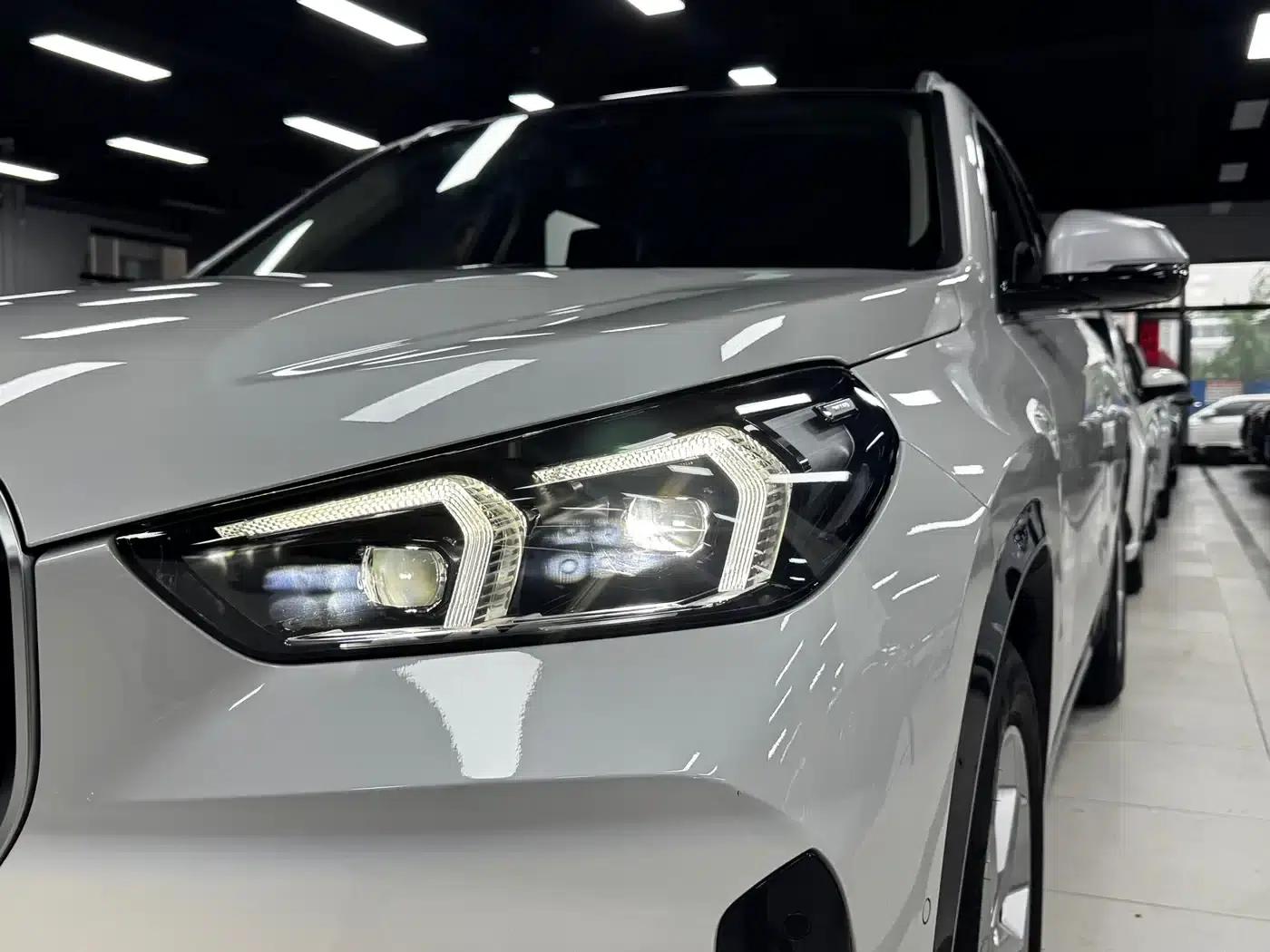 2023 BMW X1 sDrive20Li X Design Package — миниатюра 4