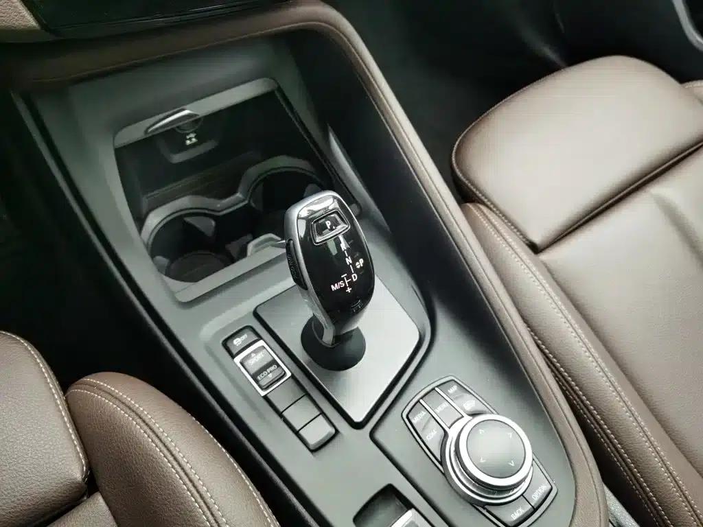 BMW X1 2021 sDrive25Li Leading Edition — миниатюра 13