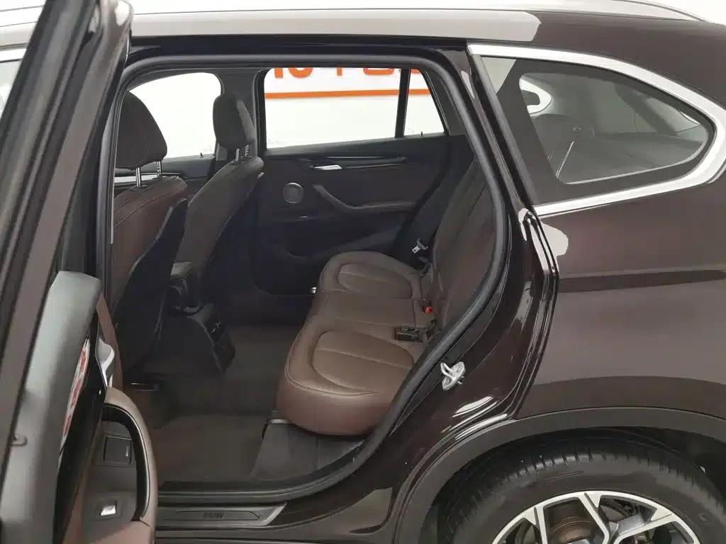 BMW X1 2021 sDrive25Li Leading Edition — миниатюра 15