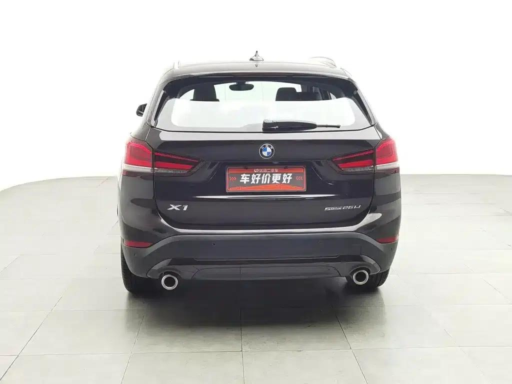 BMW X1 2021 sDrive25Li Leading Edition — миниатюра 4