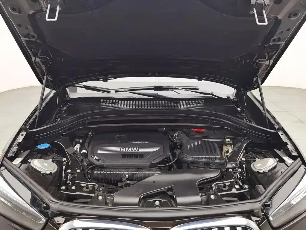 BMW X1 2021 sDrive25Li Leading Edition — миниатюра 6