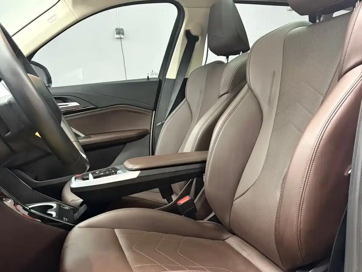 2023 BMW X1 sDrive20Li X Design Package — миниатюра 11