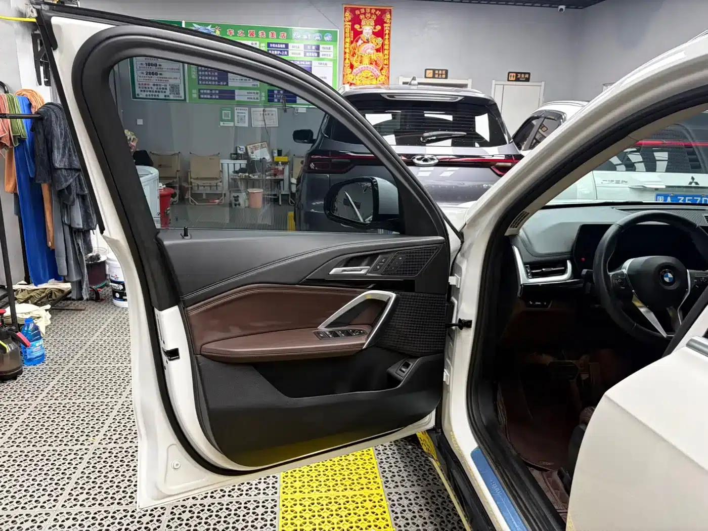 2023 BMW X1 sDrive20Li X Design Package — миниатюра 16