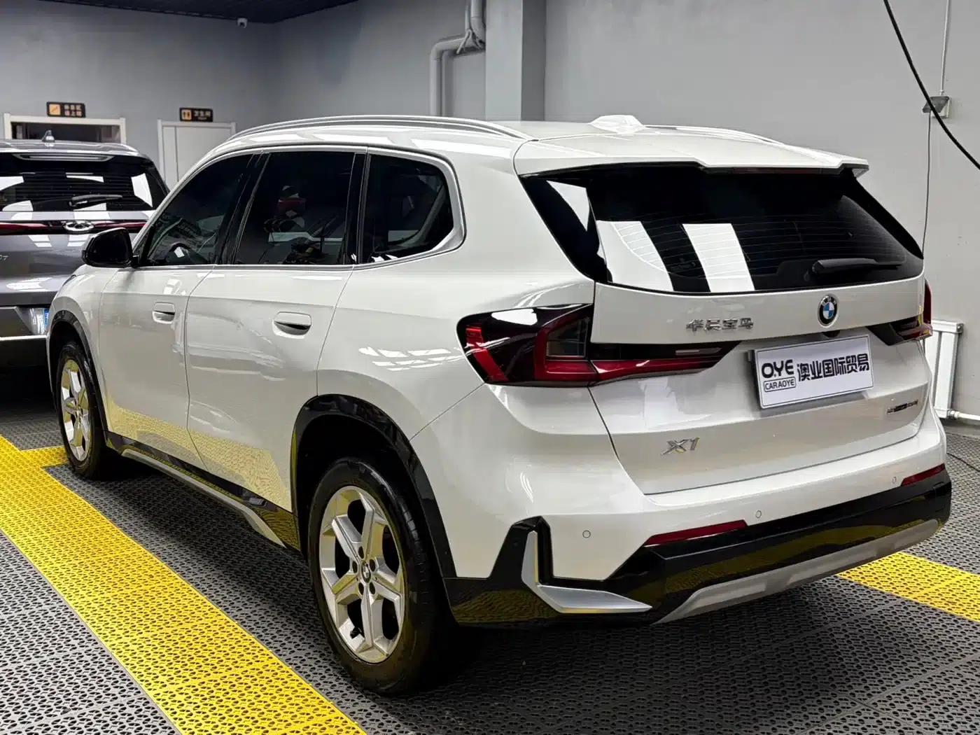 2023 BMW X1 sDrive20Li X Design Package — миниатюра 4