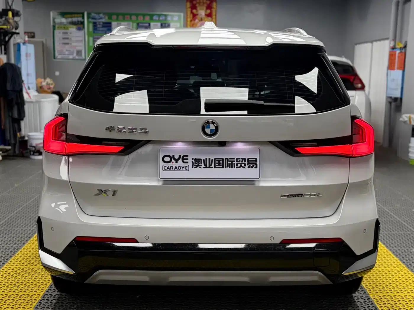 2023 BMW X1 sDrive20Li X Design Package — миниатюра 5
