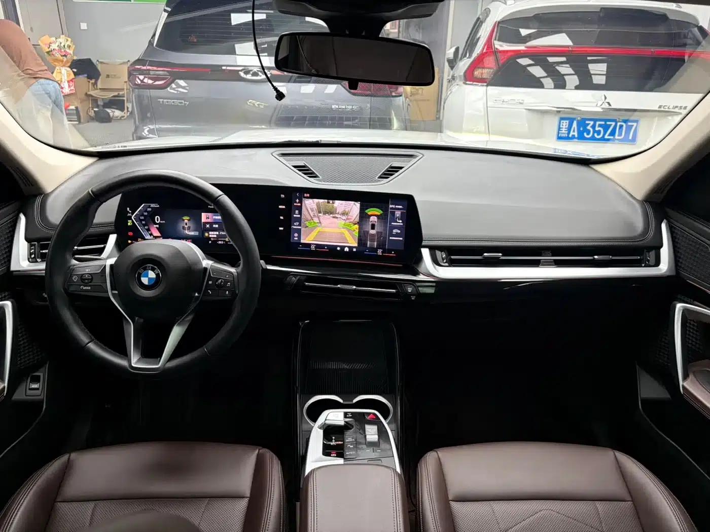 2023 BMW X1 sDrive20Li X Design Package — миниатюра 10