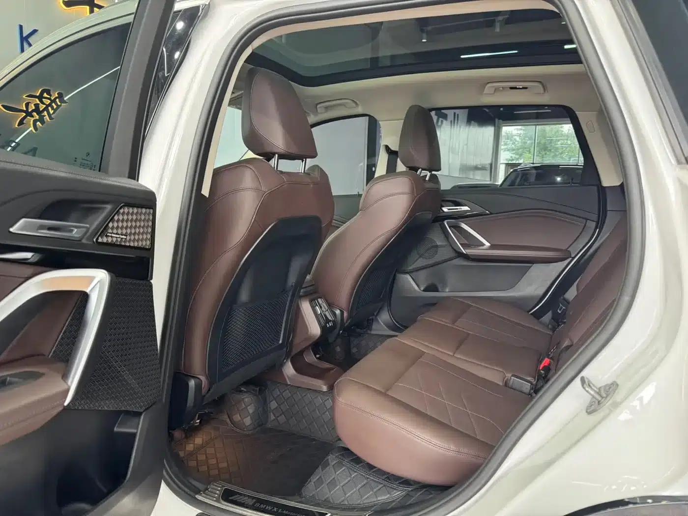 2023 BMW X1 sDrive20Li X Design Package — миниатюра 6