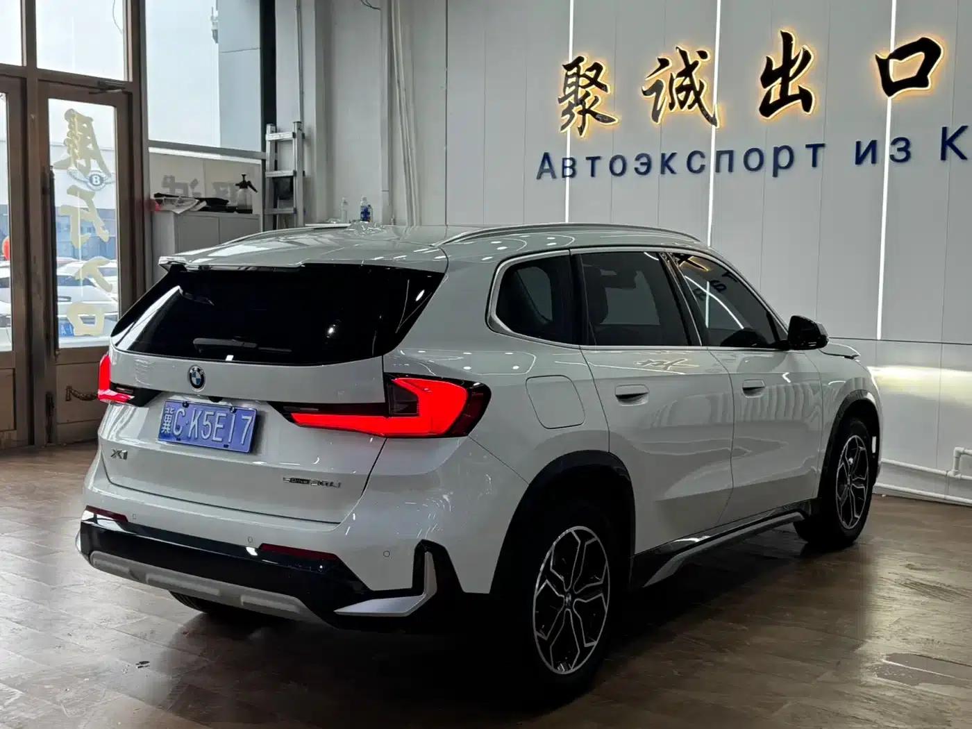 2023 BMW X1 sDrive20Li X Design Package — миниатюра 9