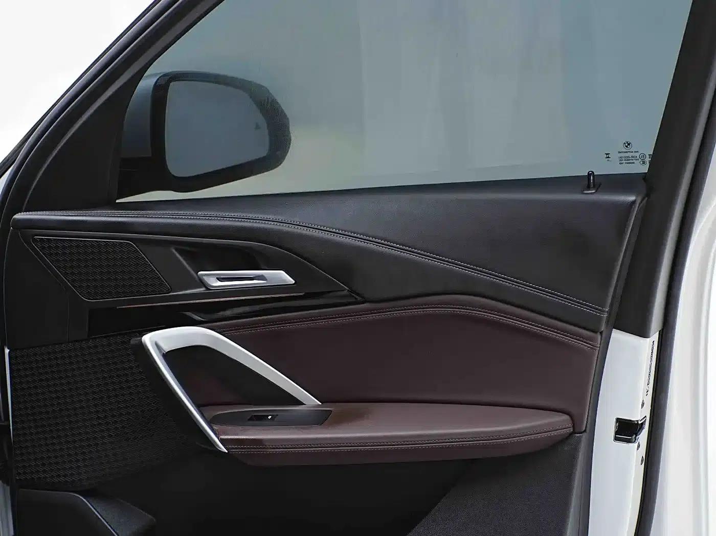 2023 BMW X1 sDrive20Li X Design Package — миниатюра 12