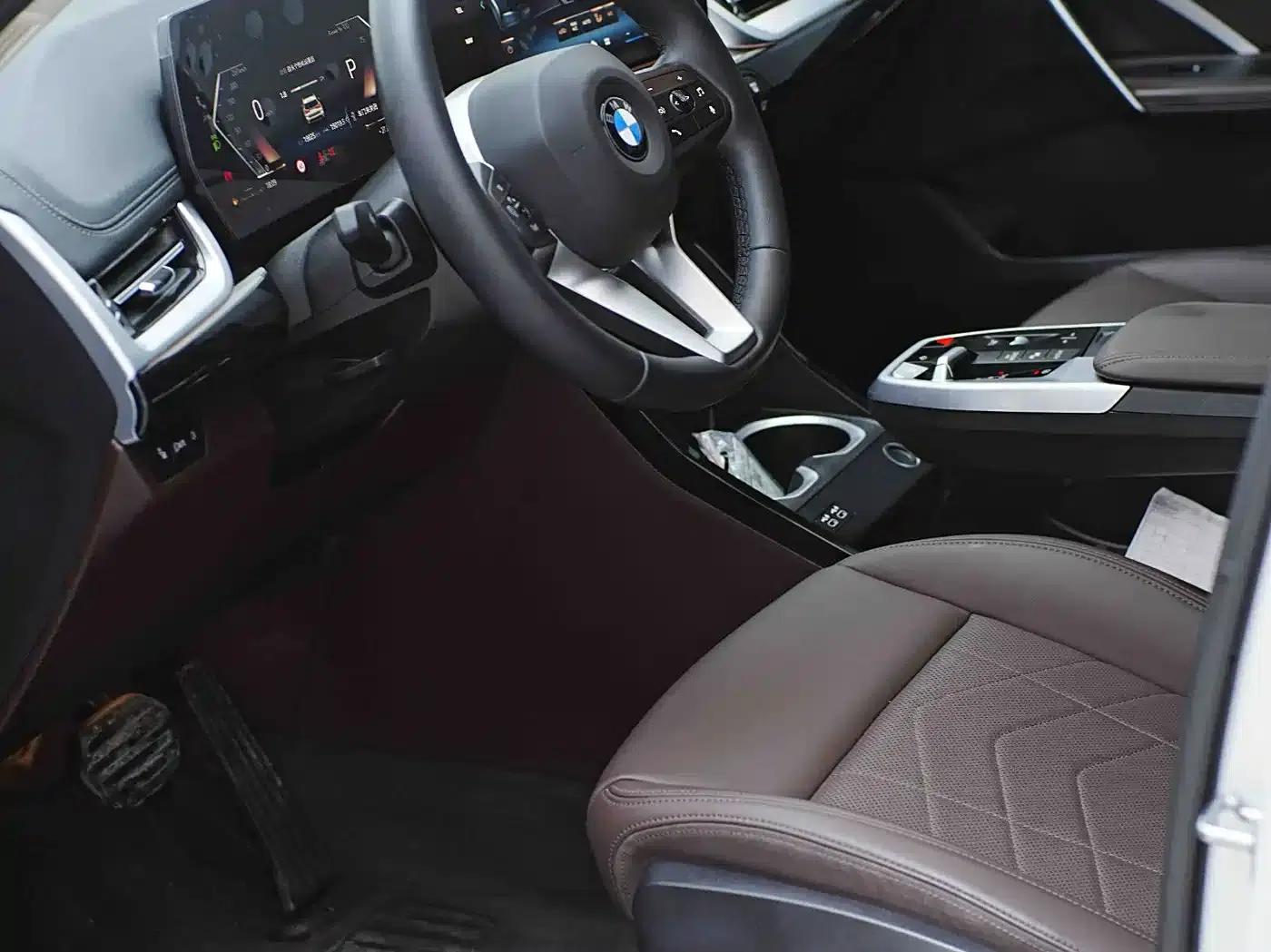 2023 BMW X1 sDrive20Li X Design Package — миниатюра 16