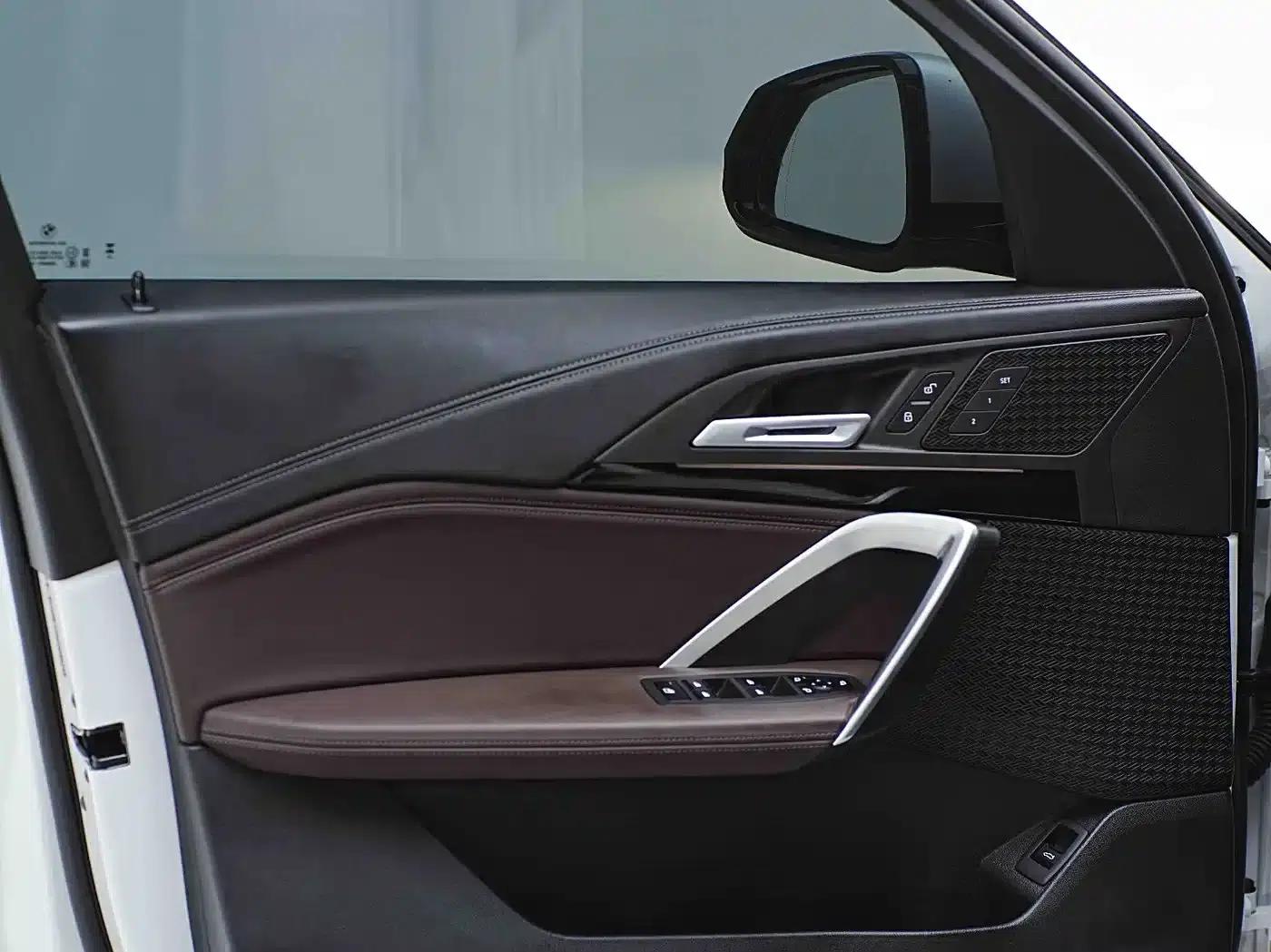 2023 BMW X1 sDrive20Li X Design Package — миниатюра 19