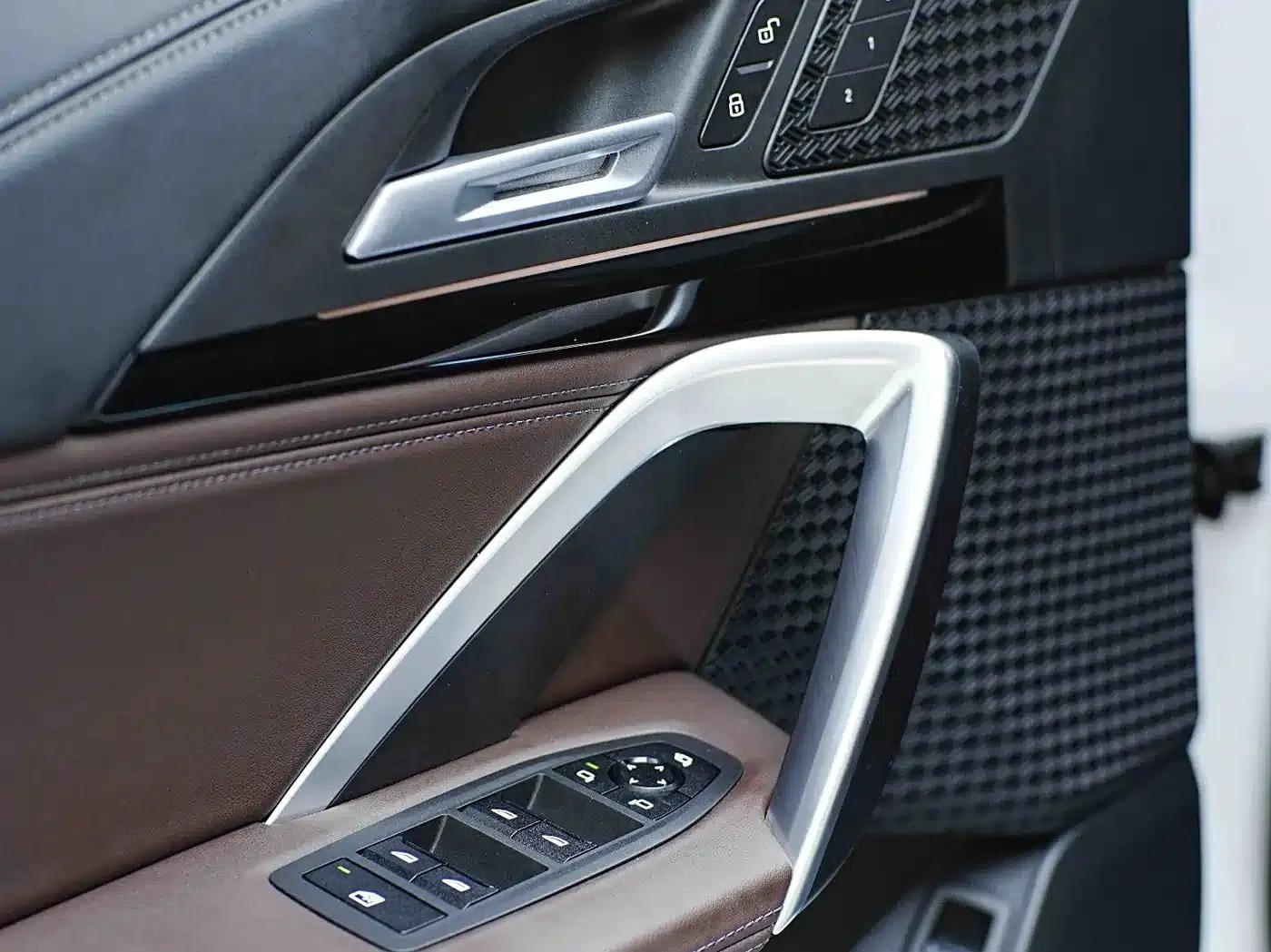 2023 BMW X1 sDrive20Li X Design Package — миниатюра 20