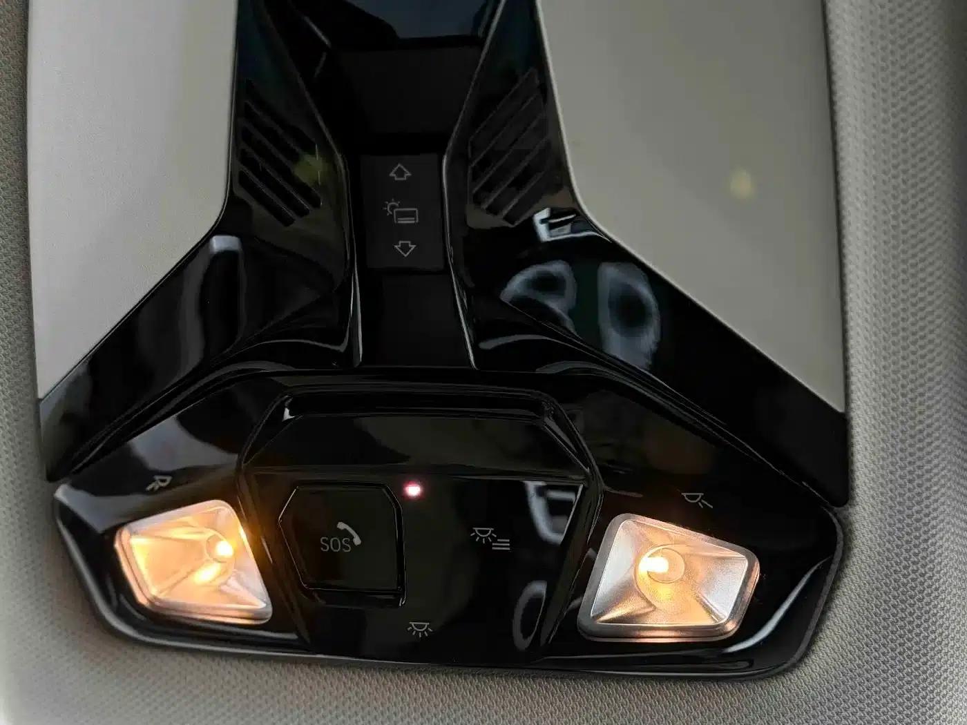 2023 BMW X1 sDrive20Li X Design Package — миниатюра 25