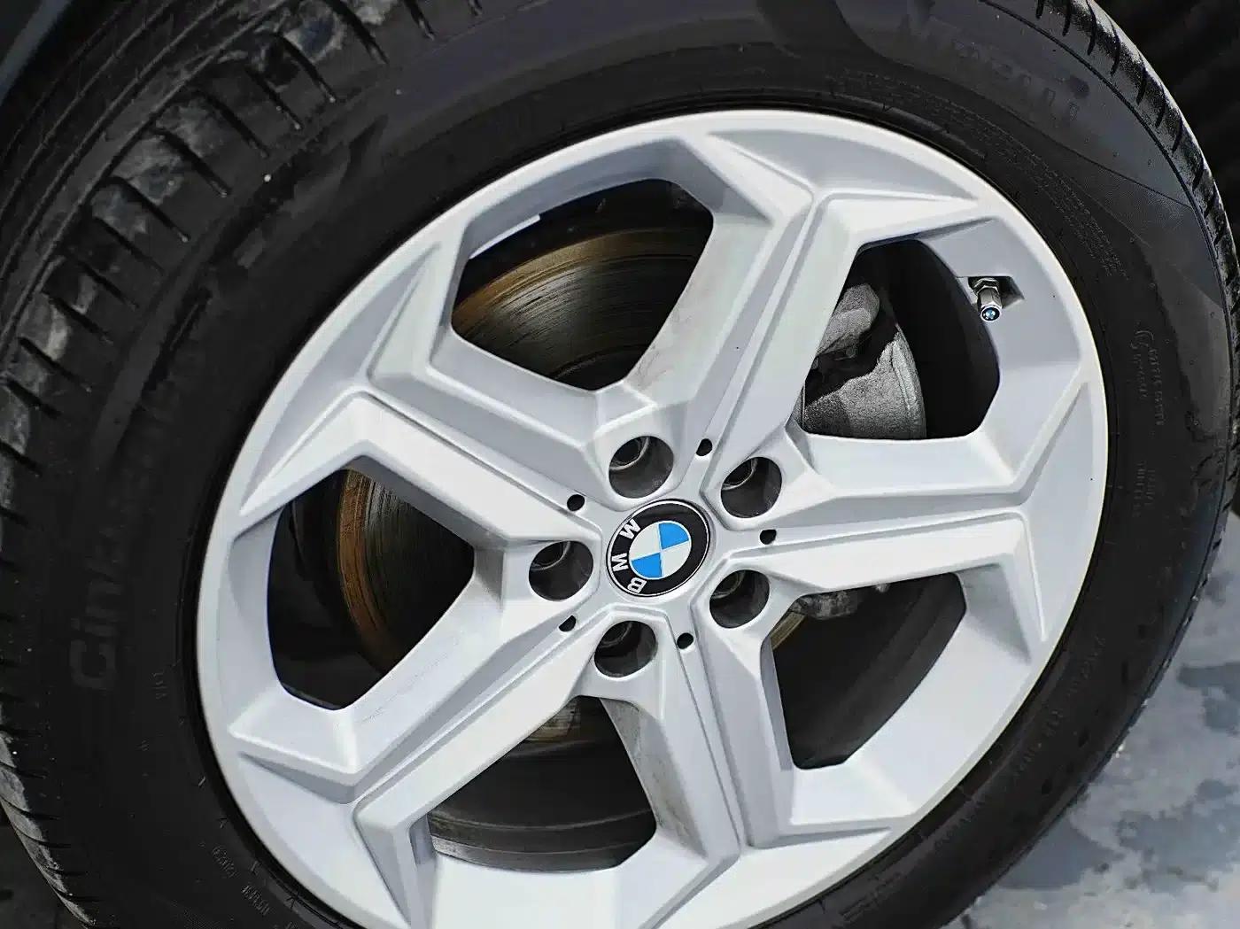 2023 BMW X1 sDrive20Li X Design Package — миниатюра 9