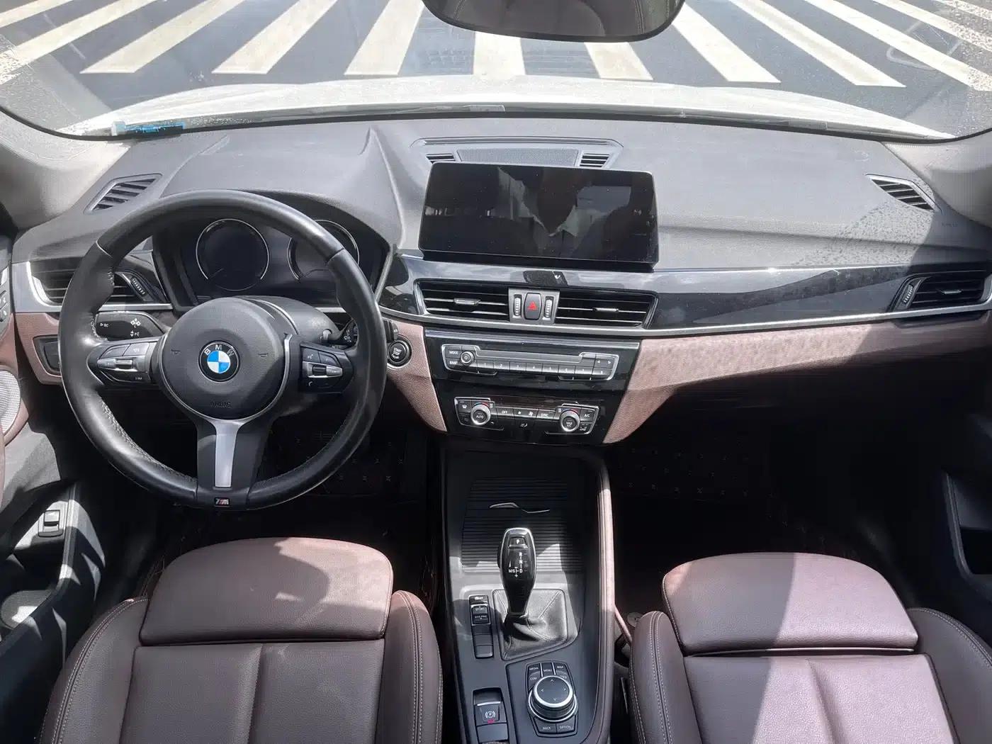 BMW X1 2021 Facelift sDrive25Li Leading Edition — миниатюра 6
